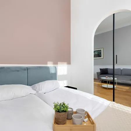 Cozy For 6 People Near Opera By Renters 克拉科夫